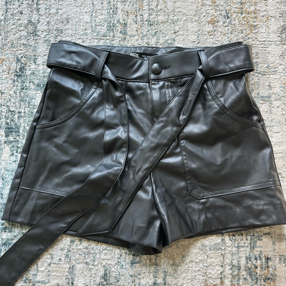 Zara Shorts